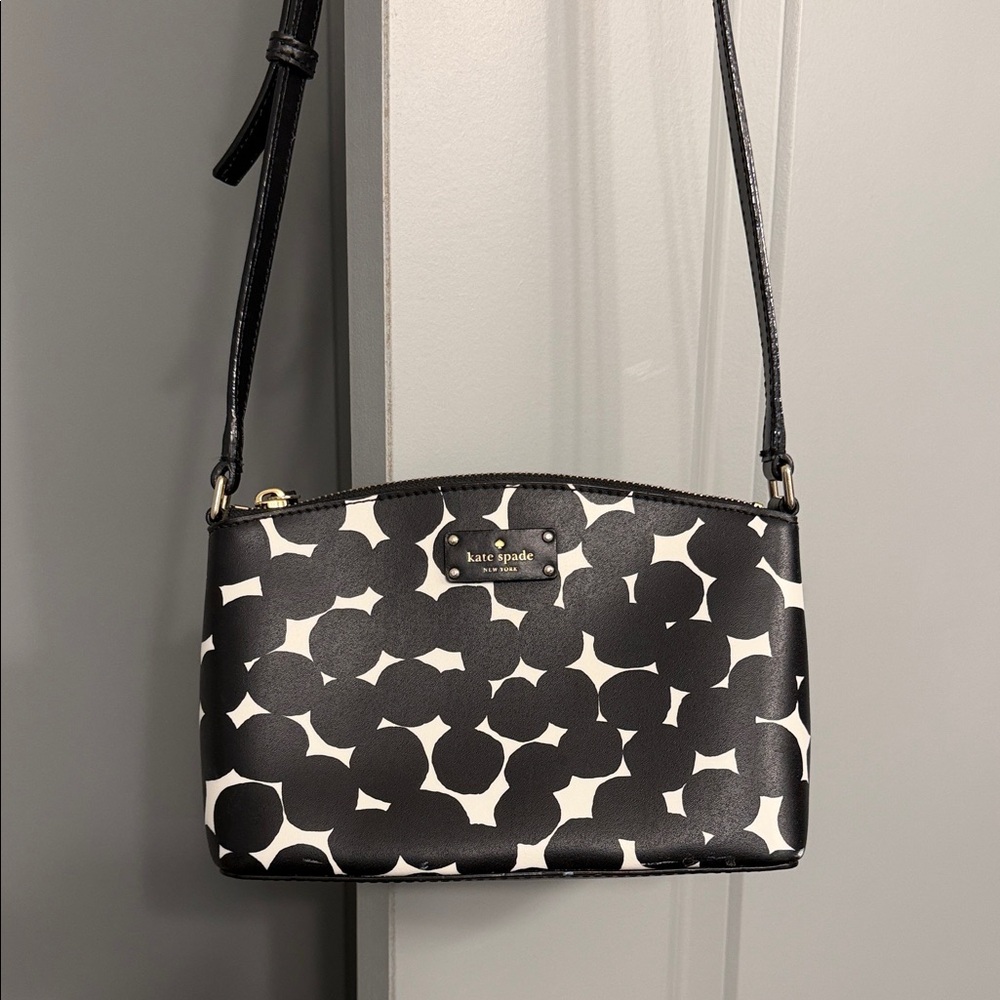 Kate Spade Black and White Floral Crossbody
